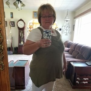 Meet your Posher, Lynette